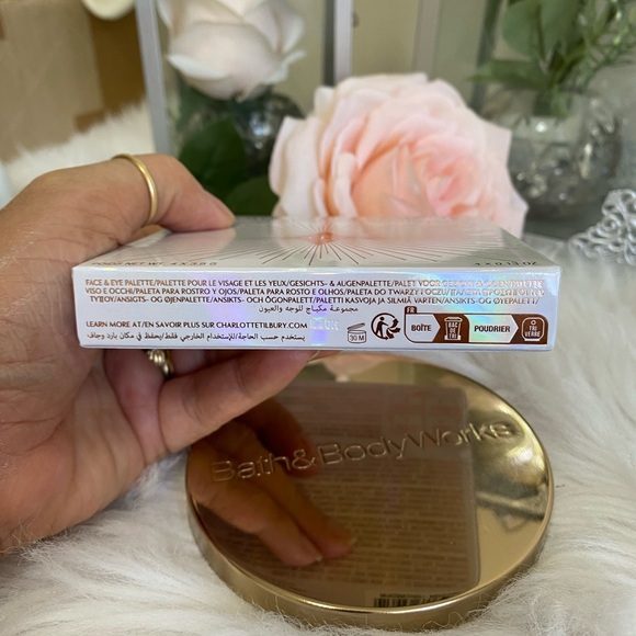 CHARLOTTE TILBURY GLOWGASM FACE PALETTE 4 SKIN & EYE GILDING HIGHLIGHTERS - Picture 7 of 10